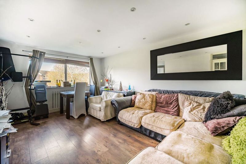 Property photo 3 of 11 Photo 3