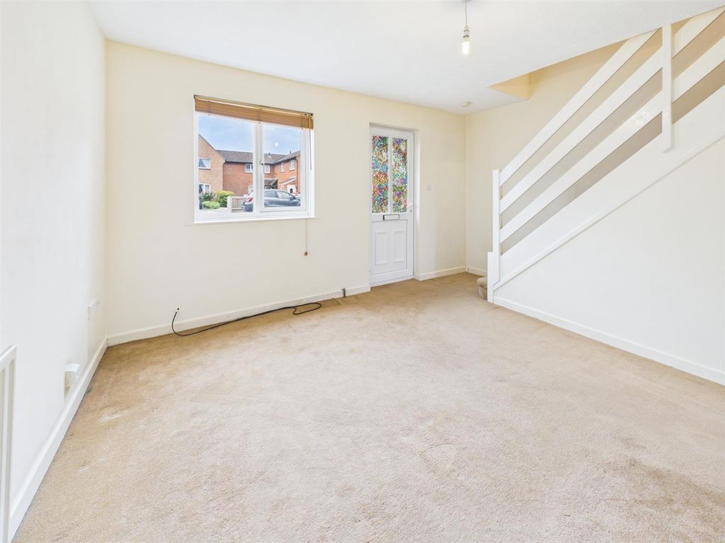 Property photo 3 of 11 Sitting Room