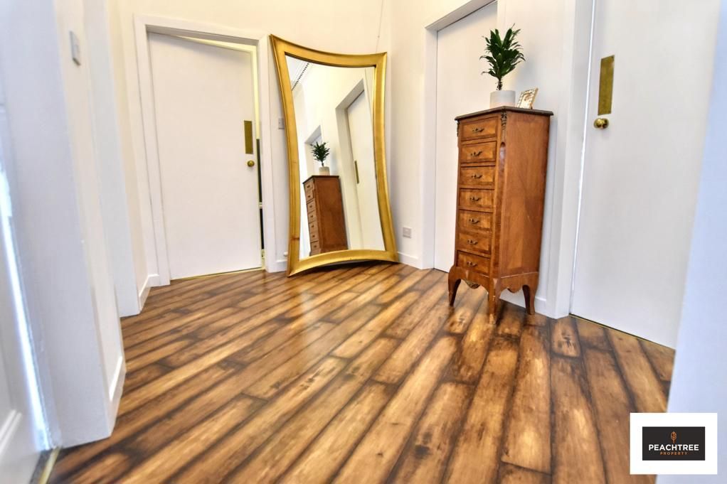 Property photo 2 of 15 Hallway