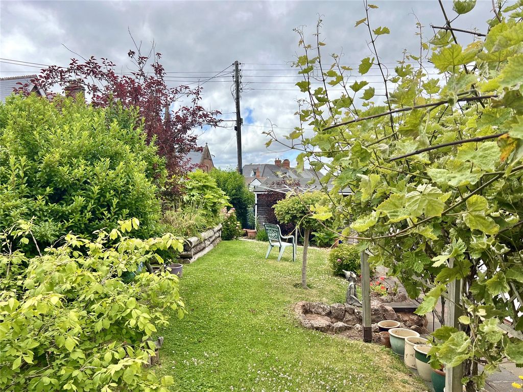 Property photo 3 of 19 Picture No. 04