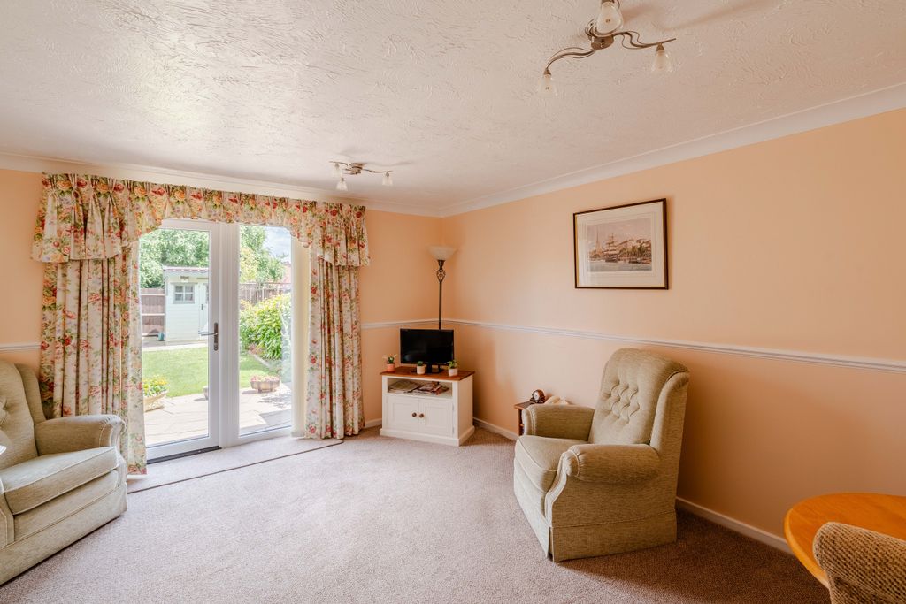 Property photo 3 of 22 16