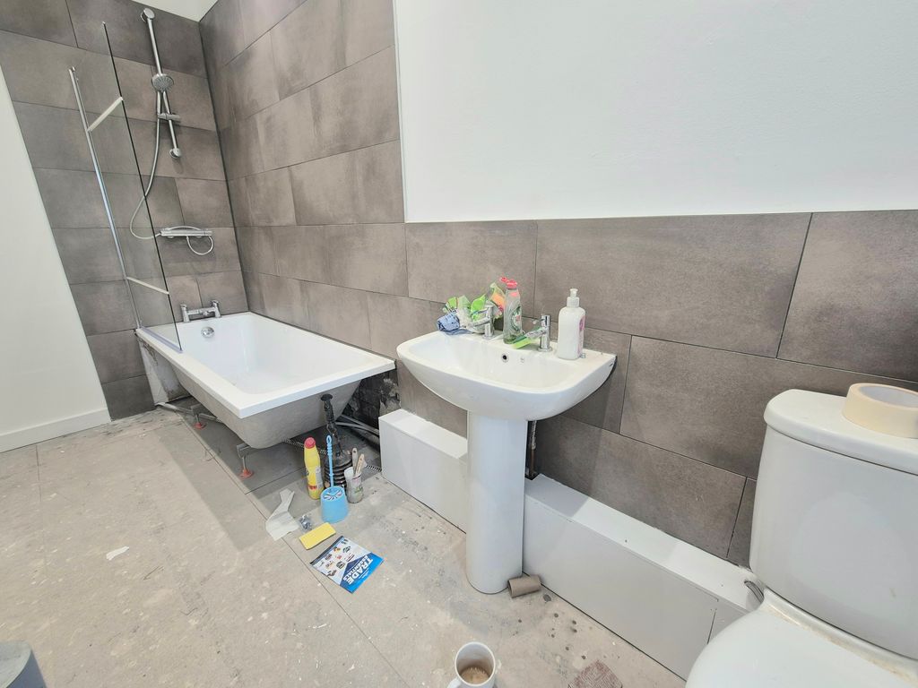 Property photo 3 of 11 Image