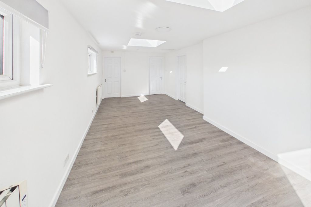 Property photo 2 of 8 Living Room