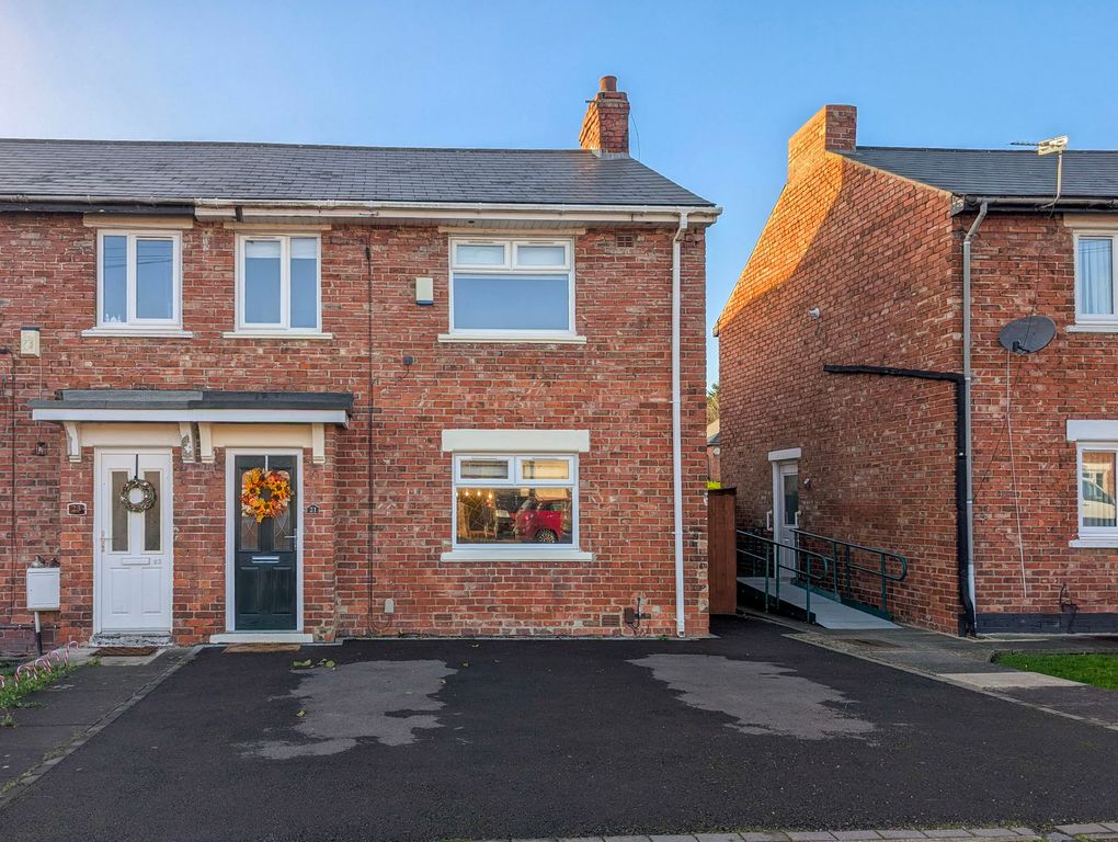 Property photo 2 of 12