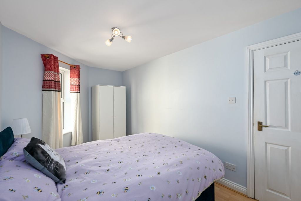 Additional image 7 of 2 bed flat for saleChancery Rise, Holgate, York YO24