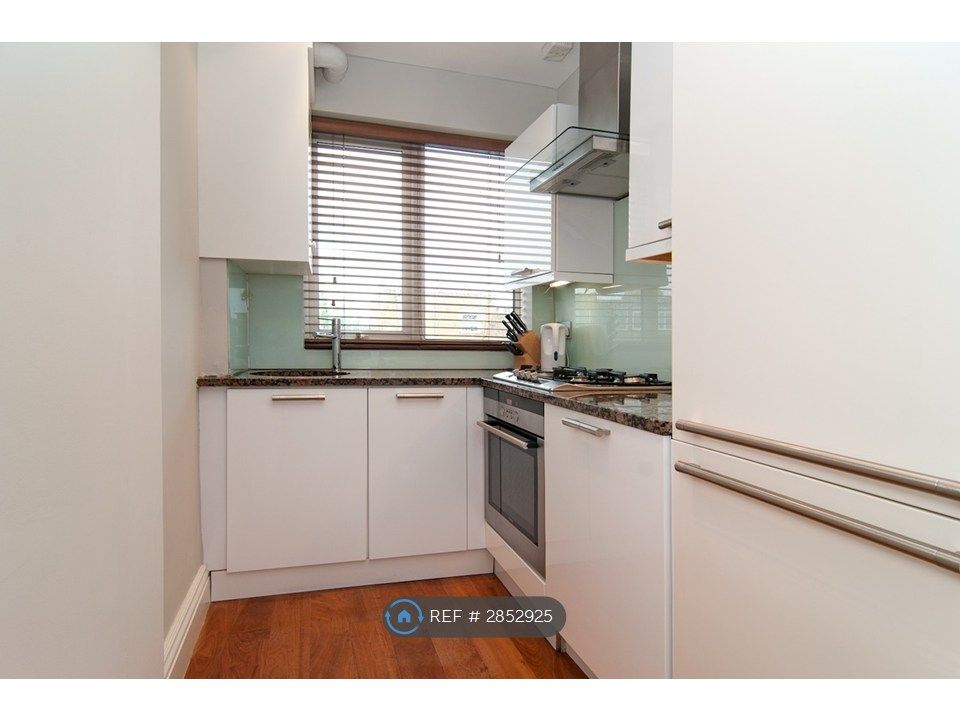 Property photo 2 of 13 Kitchen