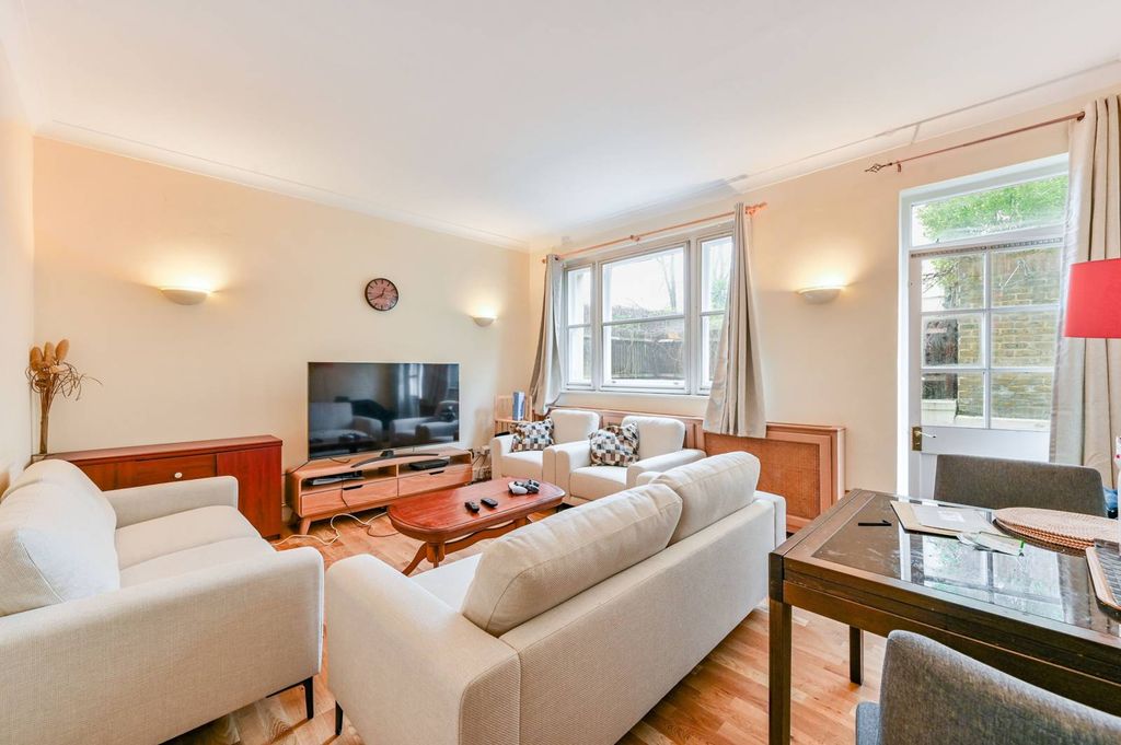 Property photo 1 of 9