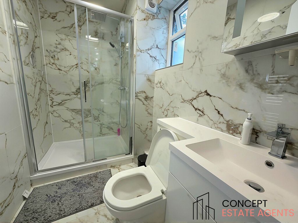 Property photo 3 of 3