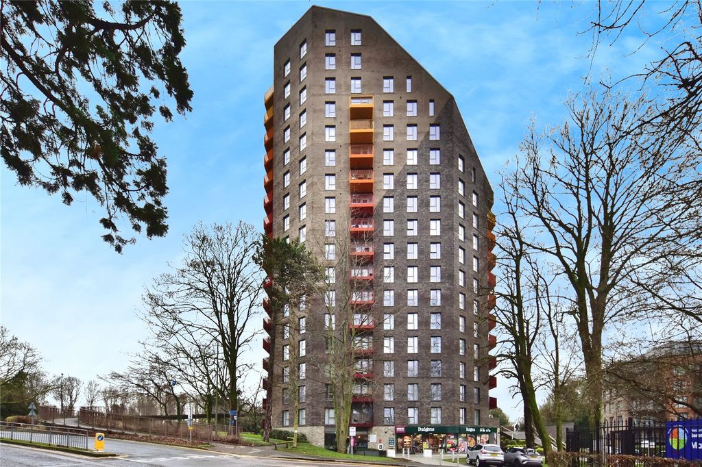 Property photo 1 of 19 External