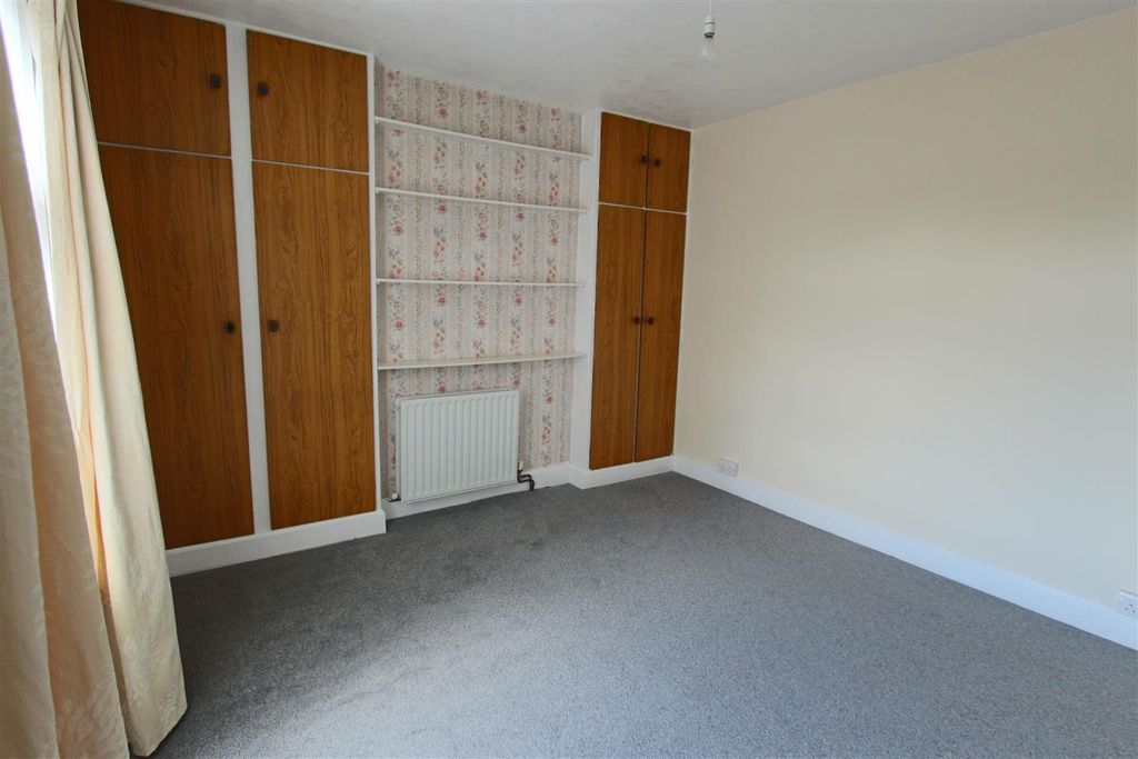 Property photo 3 of 18 176 King Street Bedroom 1A.Jpg