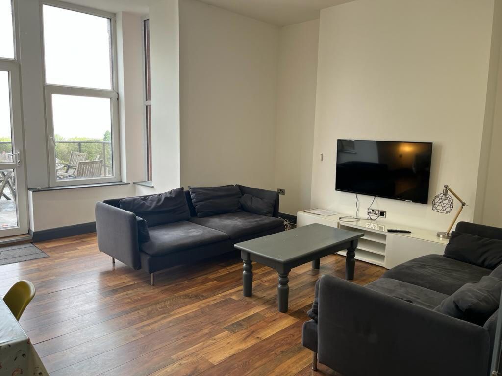 Property photo 1 of 34