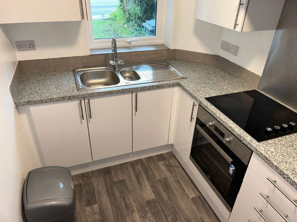 Property photo 3 of 25 Kitchen 1.1.Jpg