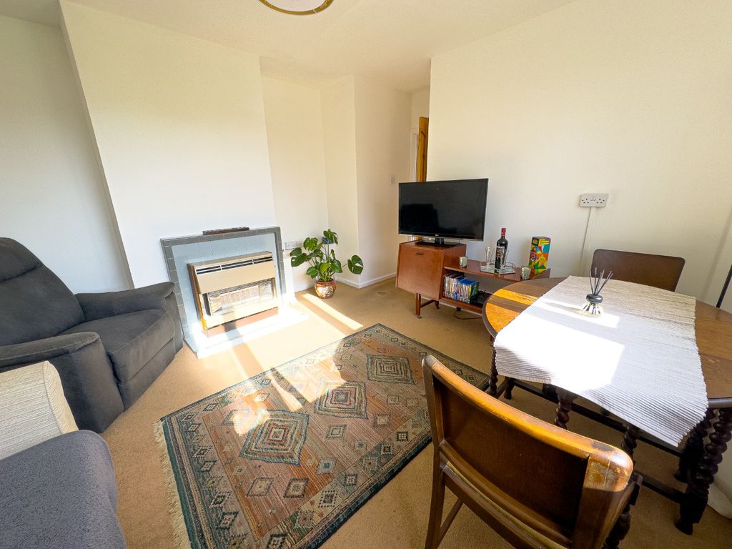 Property photo 3 of 15 4848006