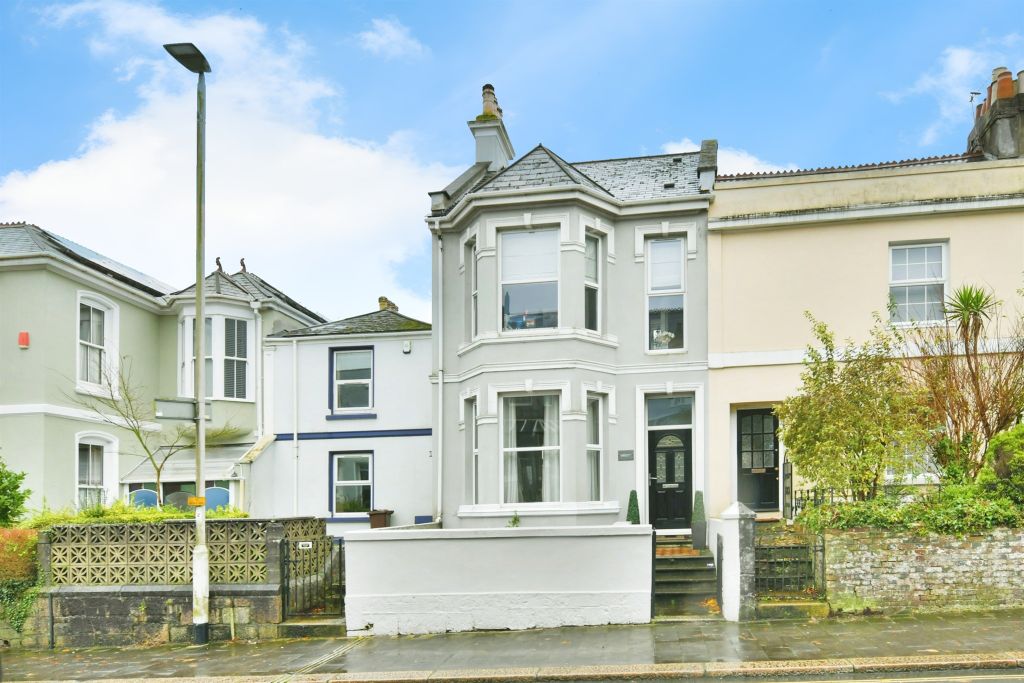 Property photo 1 of 28