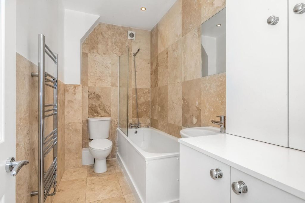 Property photo 3 of 8 R2A7169-1500x1000.Jpg