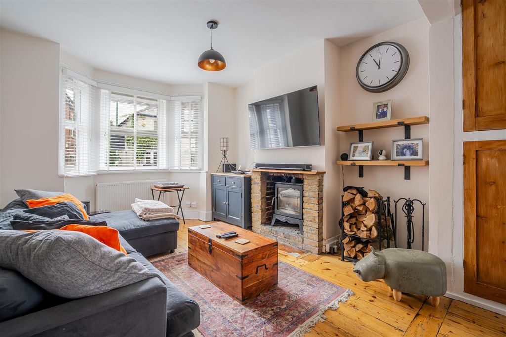 Property photo 2 of 9