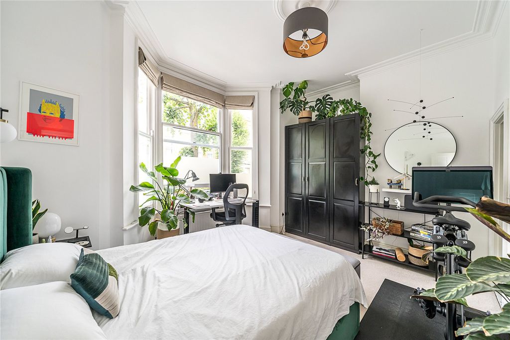 Property photo 3 of 11 Picture No. 20