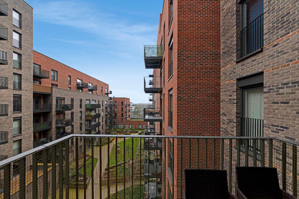 Property photo 3 of 11