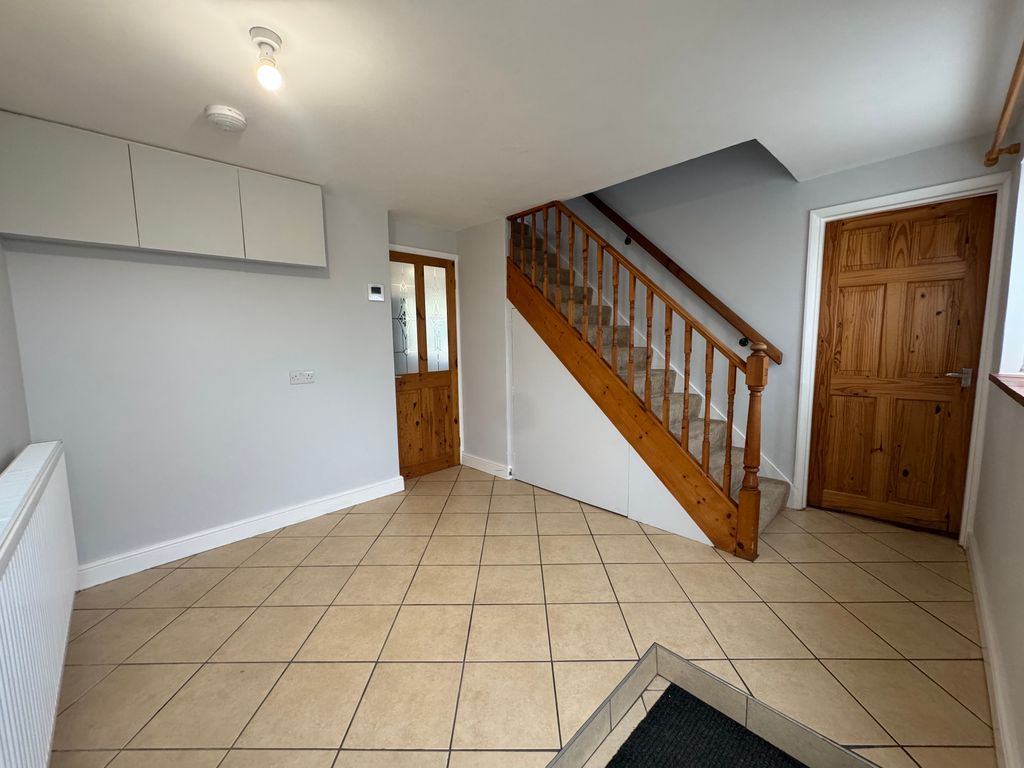 Property photo 3 of 13 Hallway