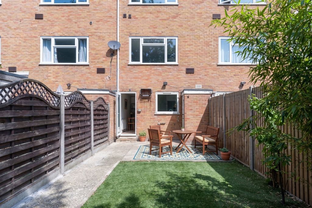 Property photo 3 of 13