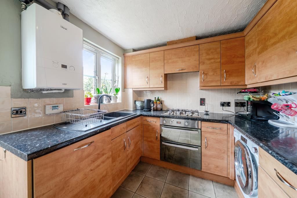 Property photo 2 of 19 Kitchen