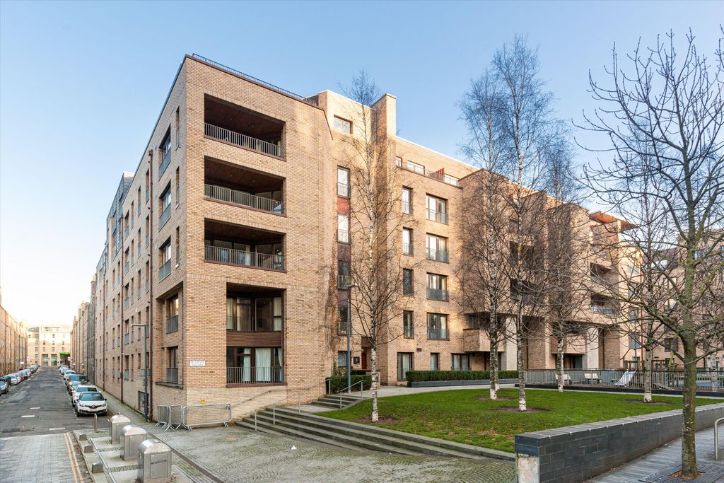 Property photo 1 of 19 Image