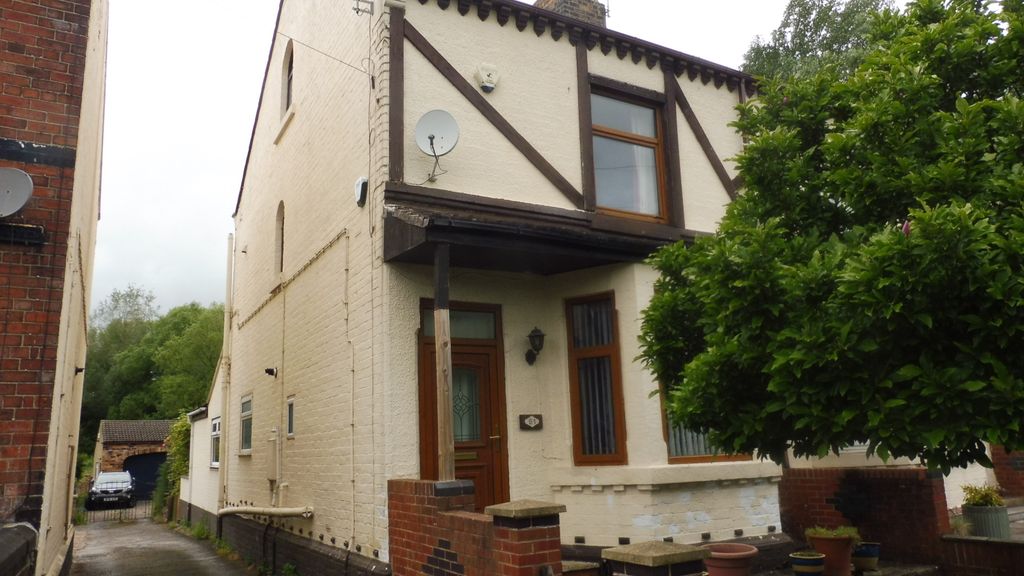 Property photo 2 of 34 Front View