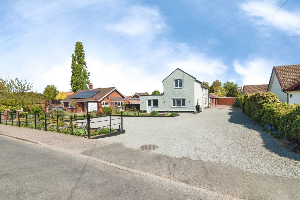 Property photo 1 of 31 Front