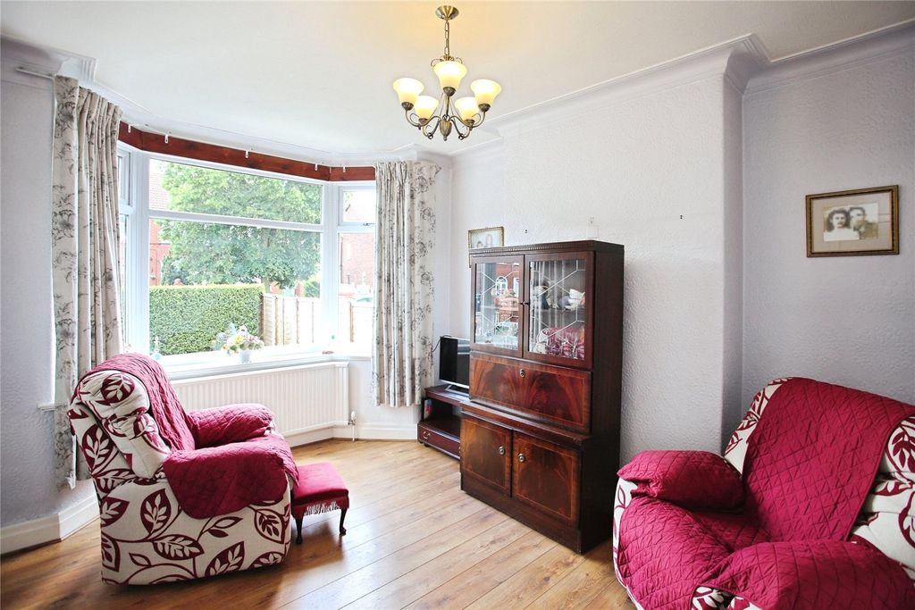 Property photo 3 of 17 Picture No. 18