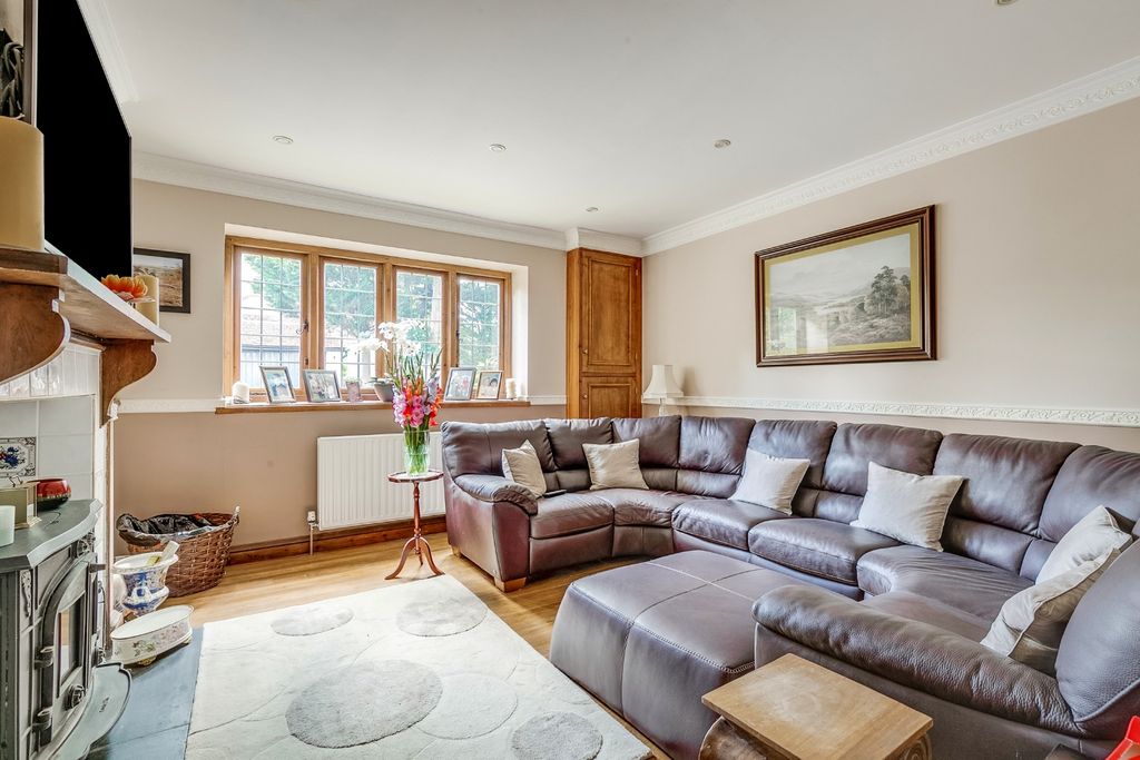 Additional image 10 of 6 bed detached house for saleMoormead Hill House, Offley Road, Hitchin SG5