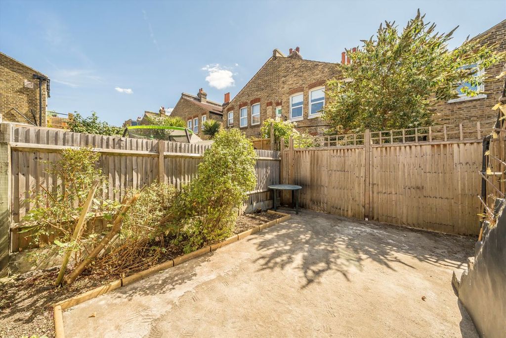 Property photo 3 of 7