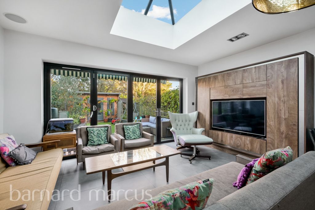 Property photo 2 of 8 Reception Room