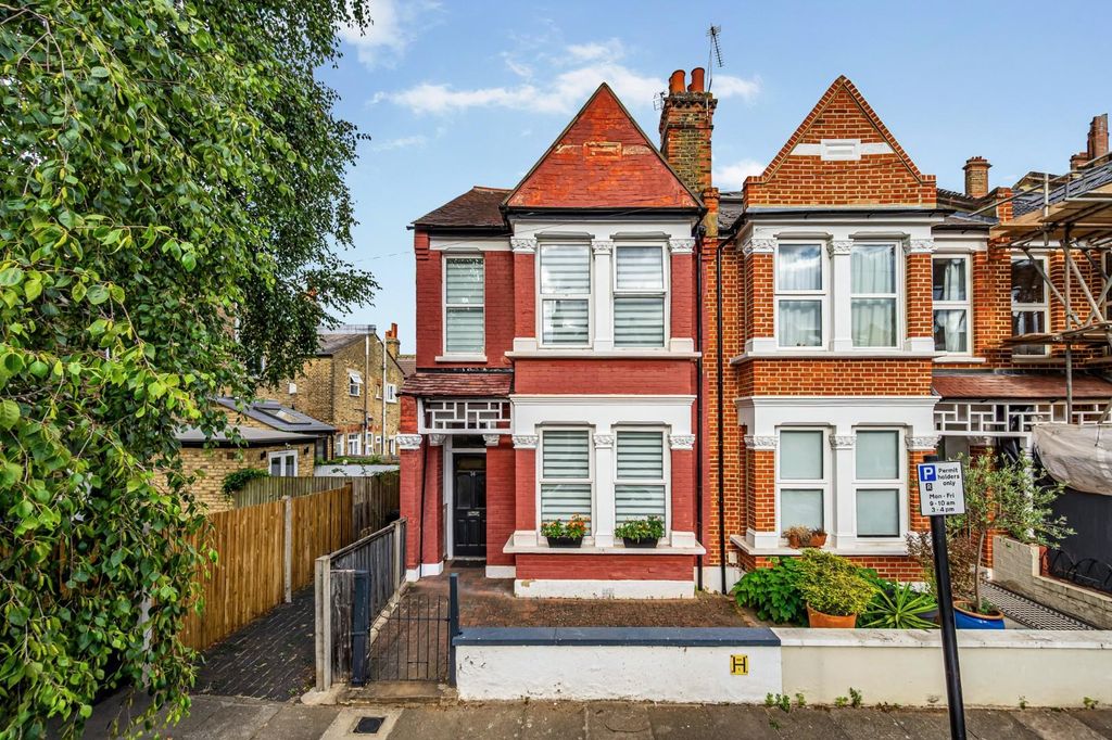 Property photo 1 of 9 14 Bonheur Road-1.Jpg