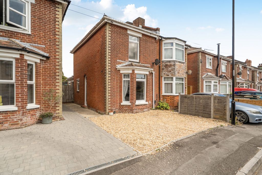 Property photo 1 of 21