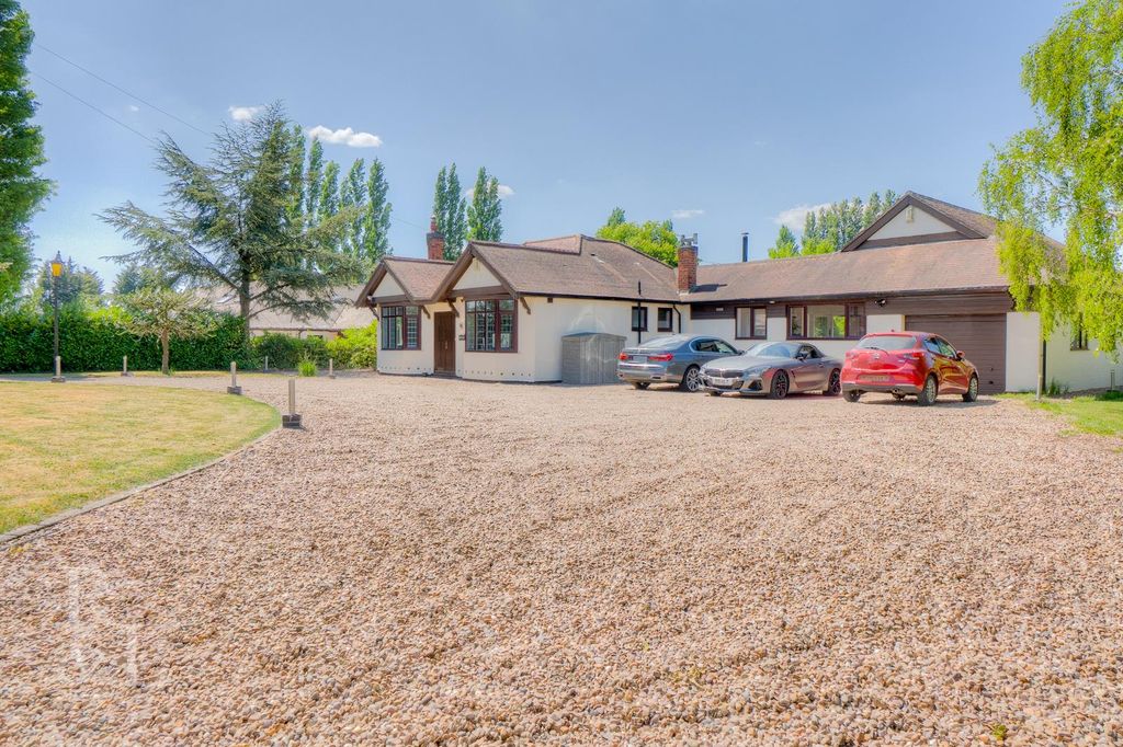 Property photo 2 of 47 Batched  (18).Jpg