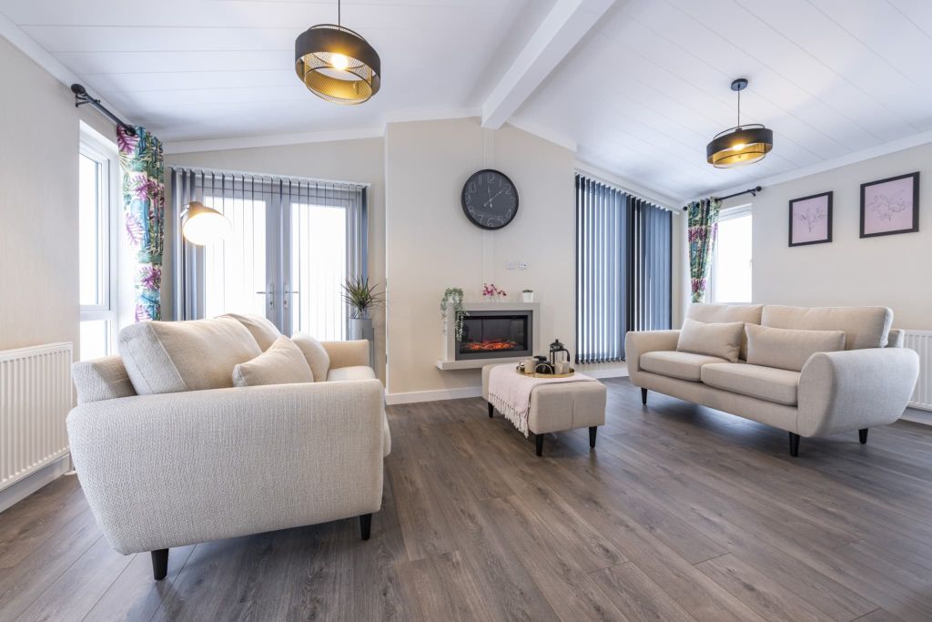 Property photo 3 of 8 3