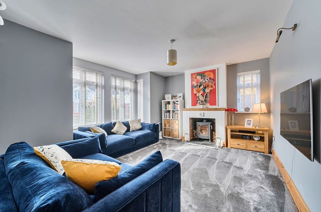 Property photo 2 of 21 137720212690E0Cf623cc9