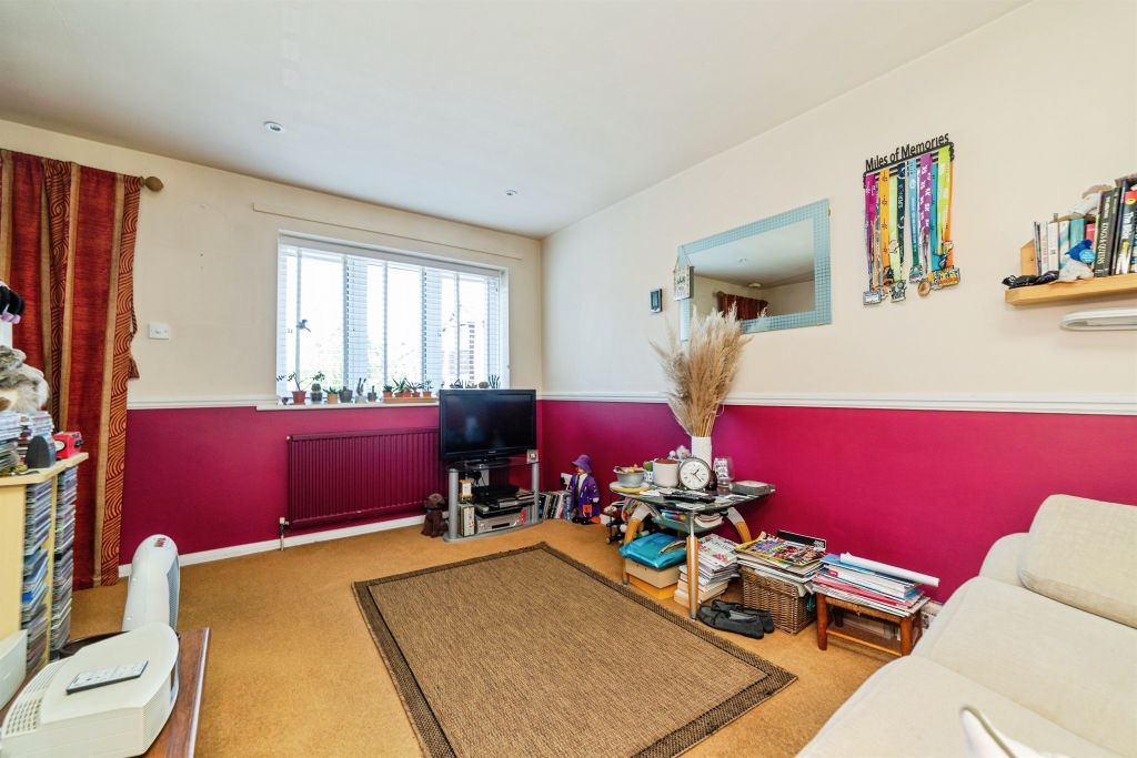 Property photo 3 of 14
