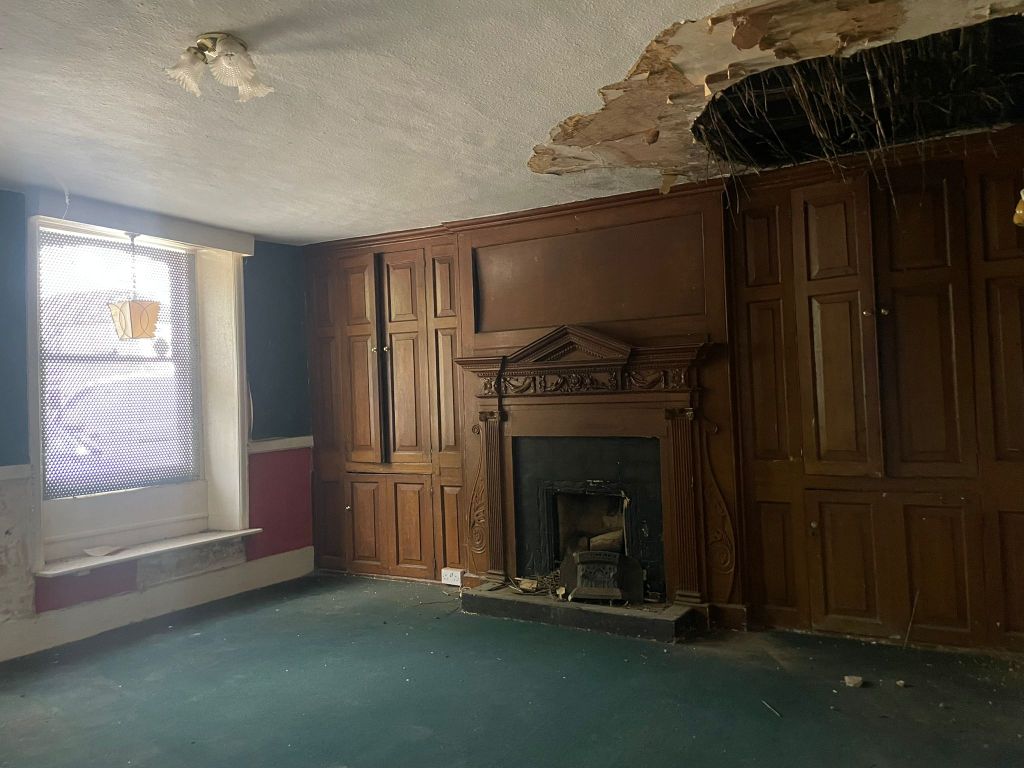 Property photo 3 of 21