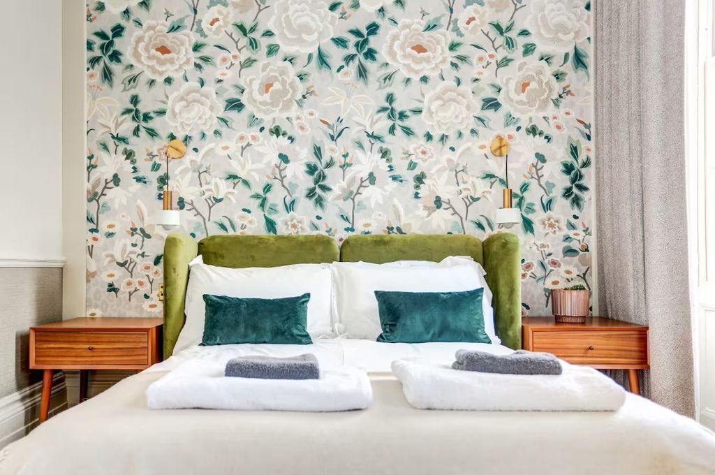 Property photo 2 of 5 4844441