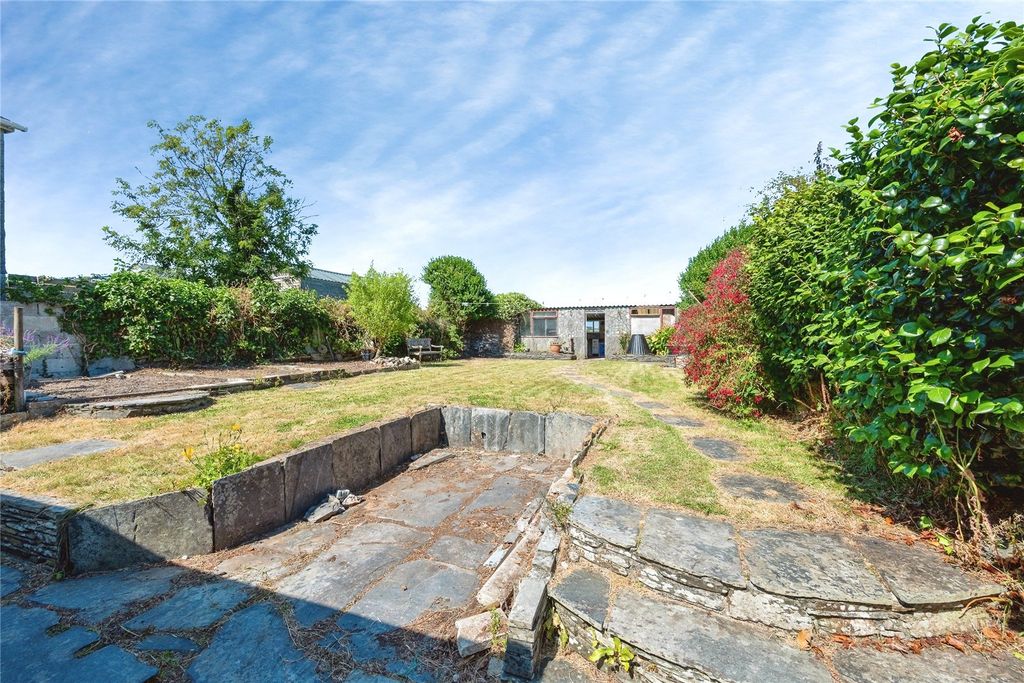 Property photo 3 of 14 Picture No. 28