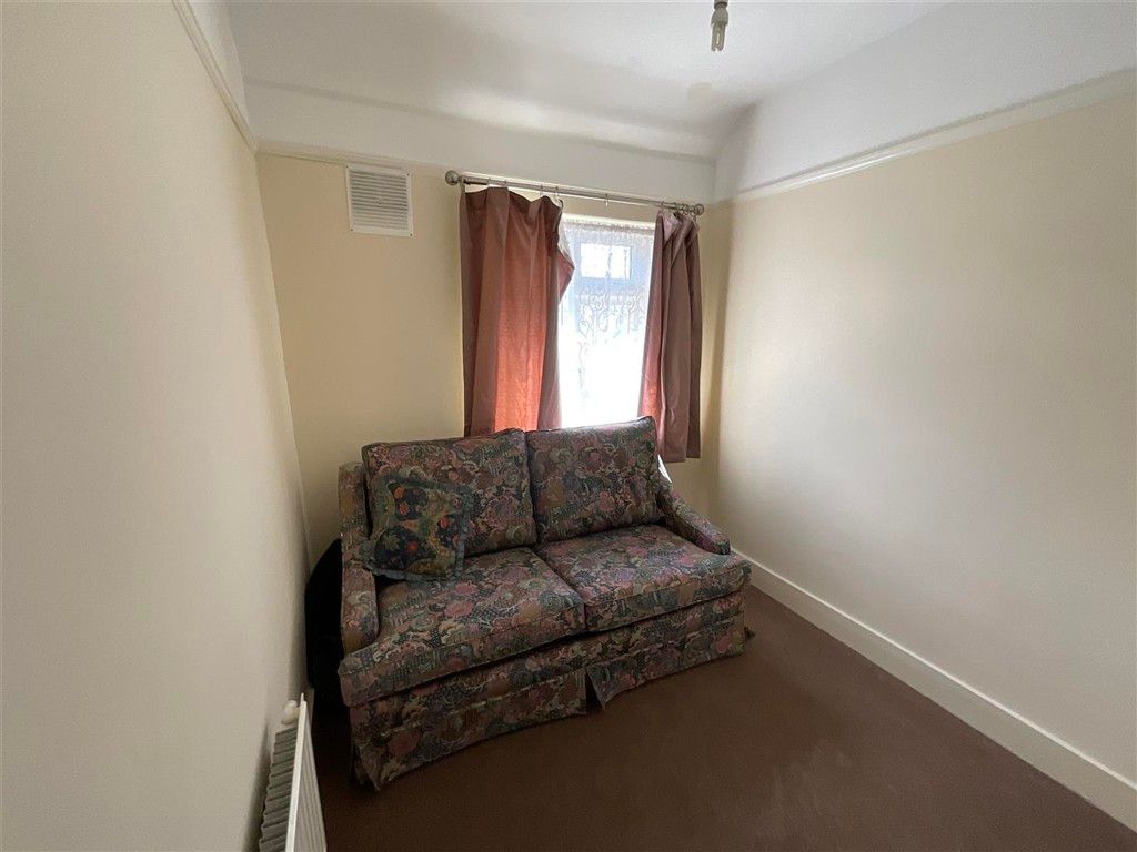 Property photo 1 of 12 Bedroom 3