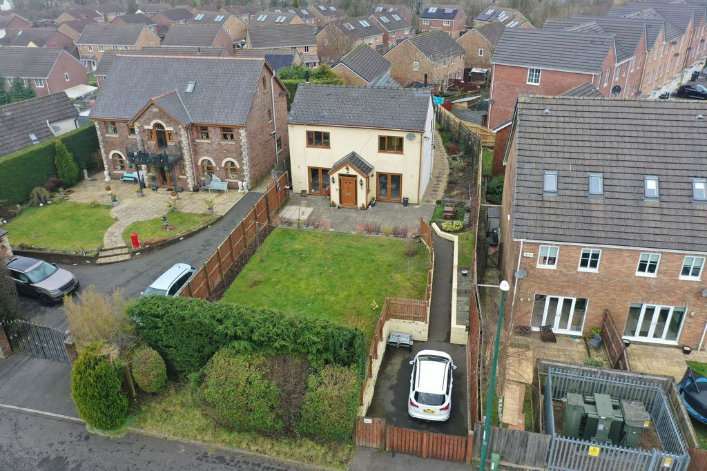 Property photo 1 of 58
