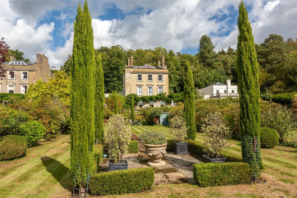 Property photo 1 of 19 Picture No. 05