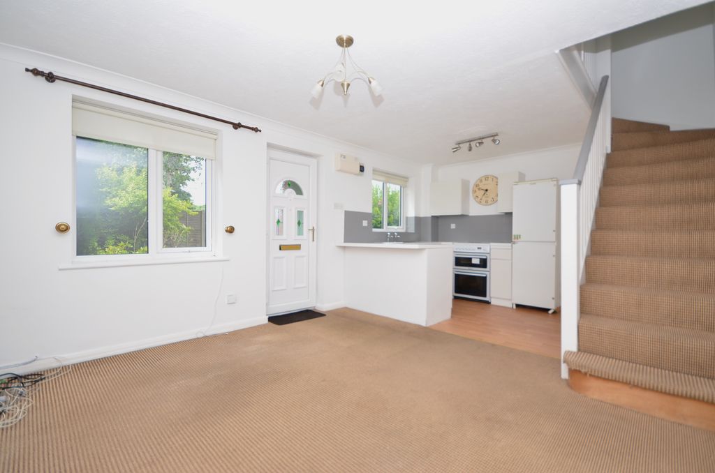 Property photo 2 of 6 Photo 02