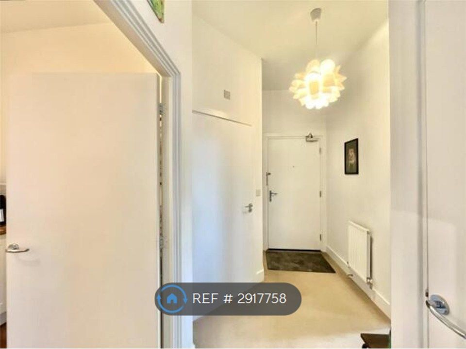 Property photo 3 of 13 Hallway