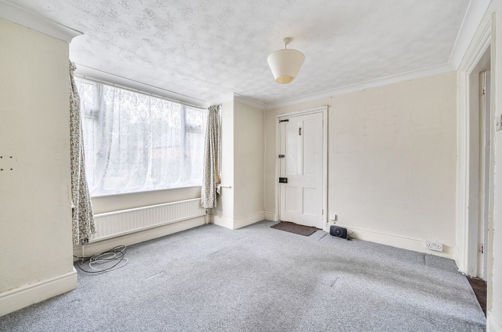 Property photo 3 of 13 1463676-3-6A0Ec5F...