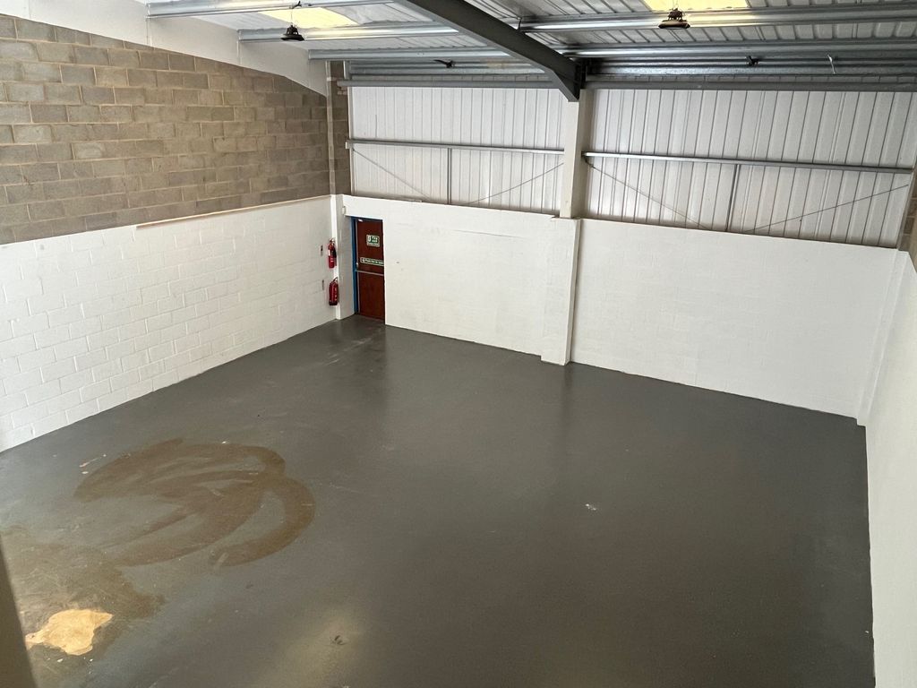 Property photo 3 of 5