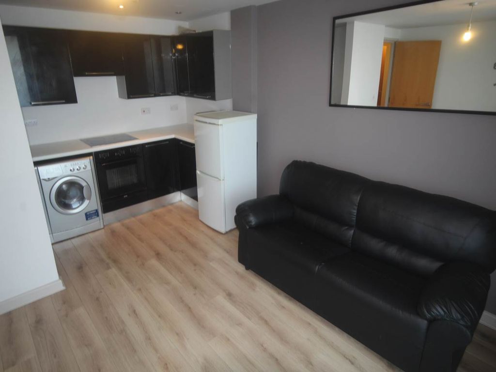 Property photo 1 of 12 Living-Kitchen