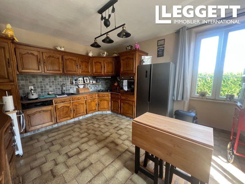 Property photo 2 of 10